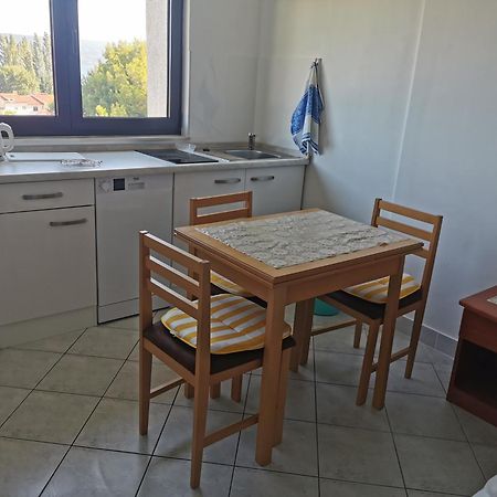 Apartments Galic Омиш Экстерьер фото