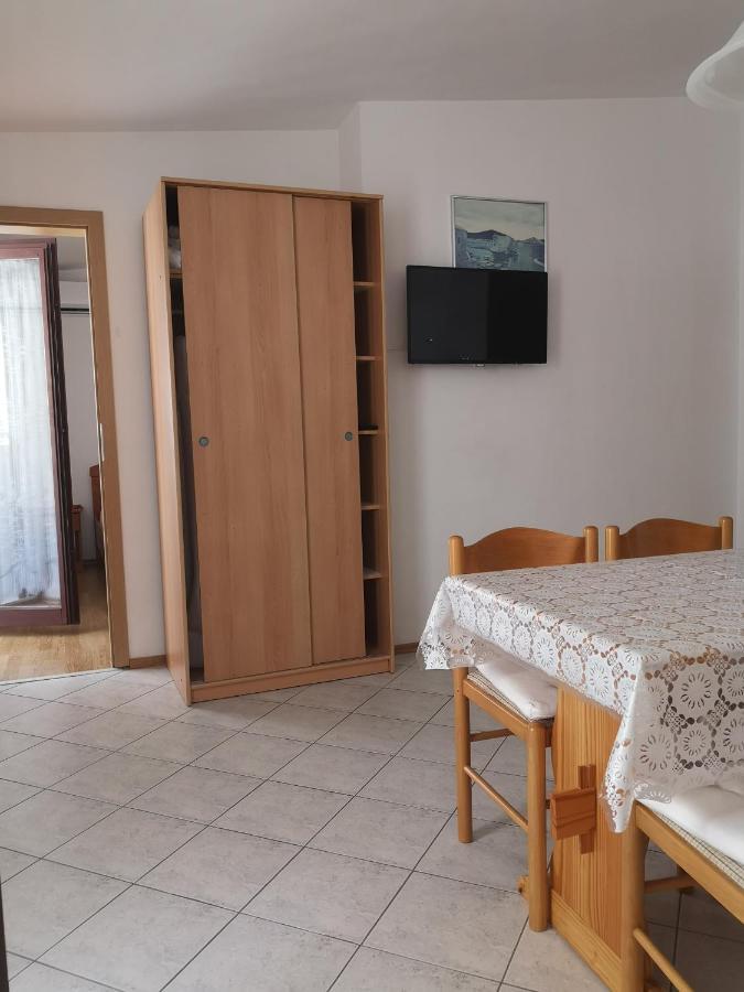 Apartments Galic Омиш Экстерьер фото