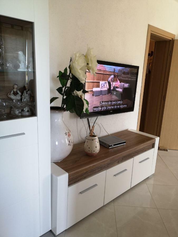 Apartments Galic Омиш Экстерьер фото