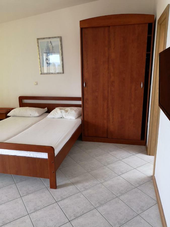 Apartments Galic Омиш Экстерьер фото